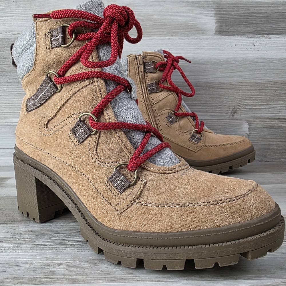 Jellypop Tan Hiking Boots with Red Laces Size 7 1/2